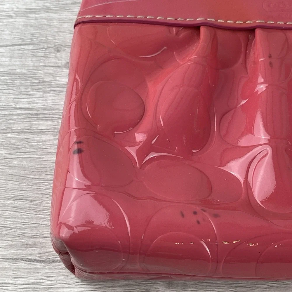 Coach Pink Patent Leather Wristlet Purse Clutch Y2K Shiny Fair